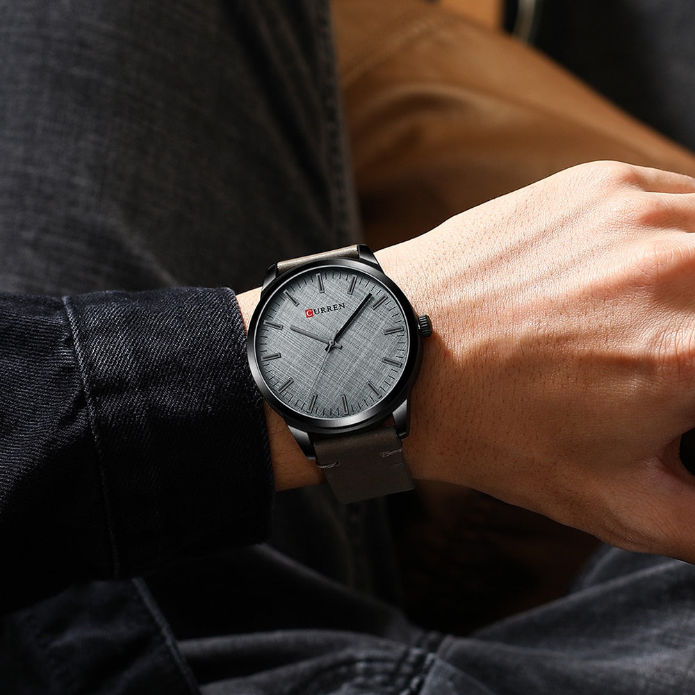 Men's Classic Simple Quartz Leather Wristwatch